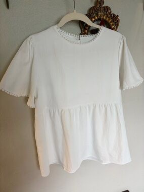Women's White Peplum Short Sleeve Top